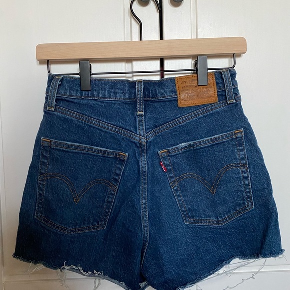 LEVIS RIBCAGE SHORT - Picture 3 of 9